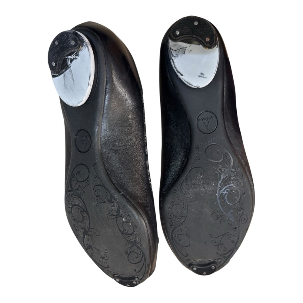 🆕CLARKS ARTISAN peep toe Black Flats with decorative hammered silver circle sz 9 - Picture 8 of 10